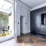 Elysées Gem 2-Bedroom