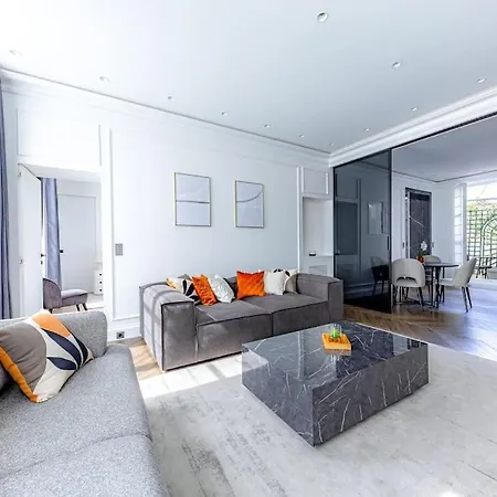 Elysees Gem 2-bedroom Parigi